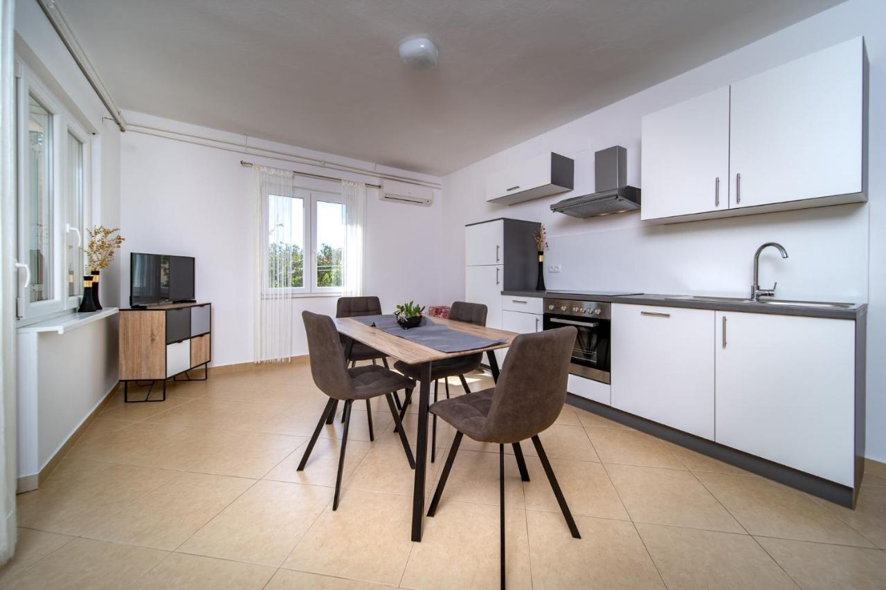Apartmani Milena Barbat na Rabu Kültér fotó